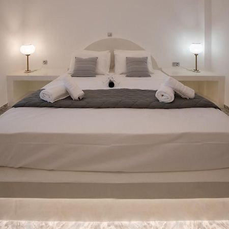 The F Suites Karterádos Eksteriør bilde