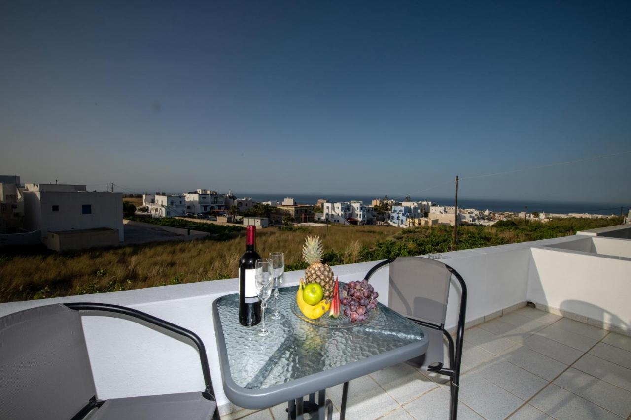 The F Suites Karterádos Eksteriør bilde